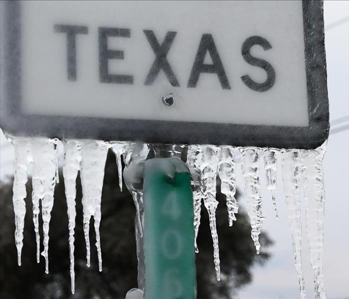 Photo of Texas road sign with Icicles 