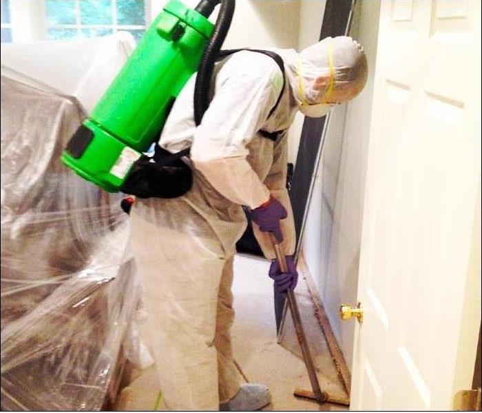 Image of SERVPRO employee in PPE